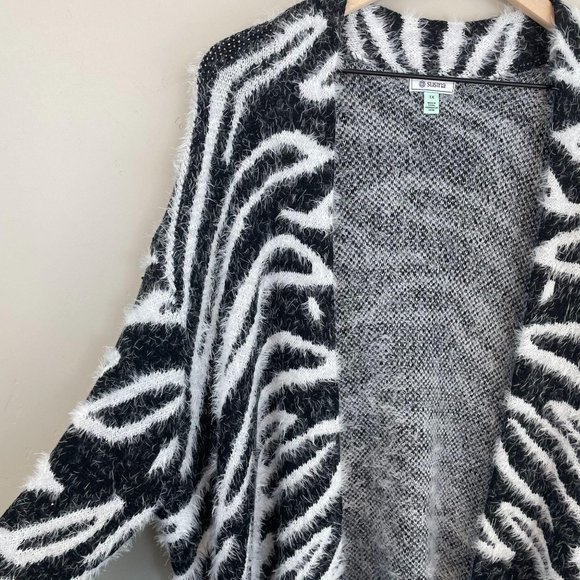 Susina | zebra print eyelash open cardigan | 1X - Picture 8 of 14